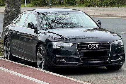 Audi A5 152.000 km 18.799 &euro; Düsseldorf 40599
