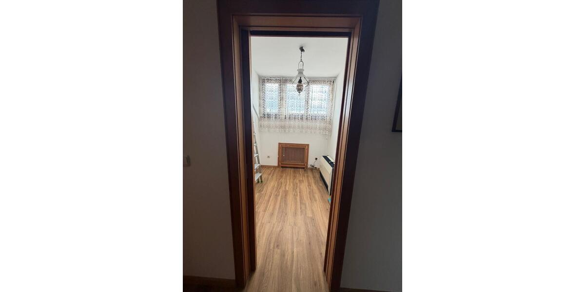 Etagenwohnung Neuss - 1 Zimmer, 42 m&sup2;, 700&euro; | Angebot:26611648