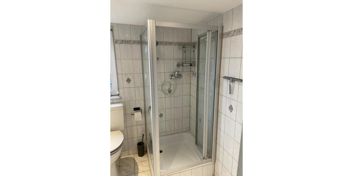 Dachgeschoßwohnung Essen Stadtbezirk III - 3 Zimmer, 55 m&sup2;, 590&euro; | Angebot:25811924