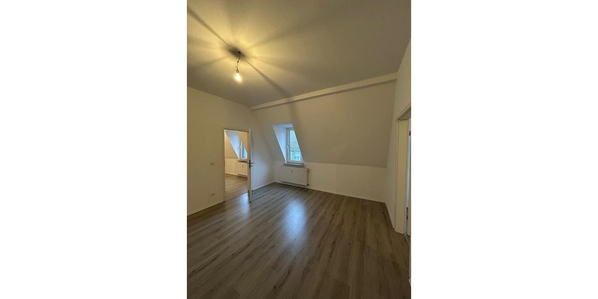 Dachgeschoßwohnung Oberhausen - 2 Zimmer, 47 m&sup2;, 470&euro; | Angebot:25805464