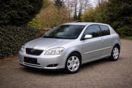 Toyota Corolla 40.200 km 6.850 &euro; Oberhausen 46149