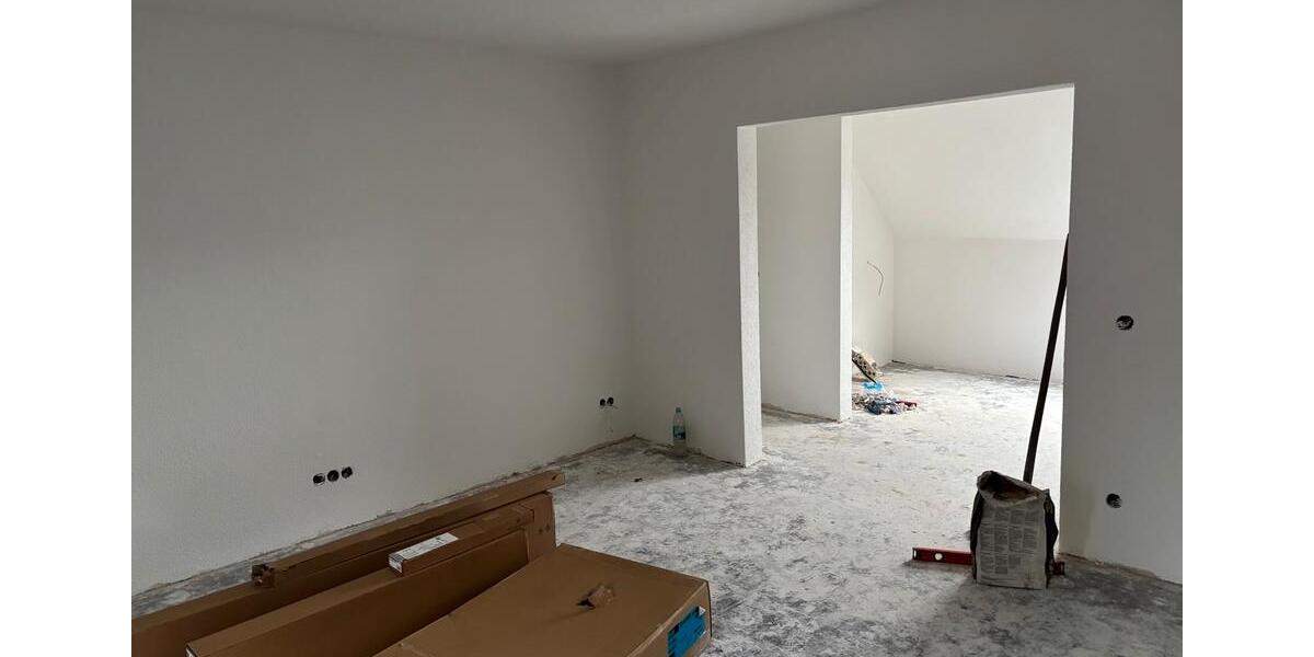 Dachgeschoßwohnung Essen Stadtbezirk V - 2 Zimmer, 62 m&sup2;, 620&euro; | Angebot:25307068