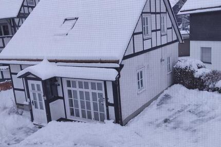 Haus Duisburg Hamborn - 4 Zimmer, 900&euro; | Angebot:23410101