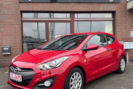 Hyundai i30 96.000 km 6.950 &euro; Willich 47877