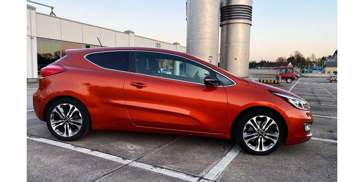 Kia pro ceed / ProCeed 150.000 km 7.950 &euro; Essen 45145