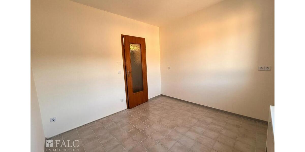 Etagenwohnung Essen Stadtbezirk V - 3 Zimmer, 77 m&sup2;, 465&euro; | Angebot:25978180