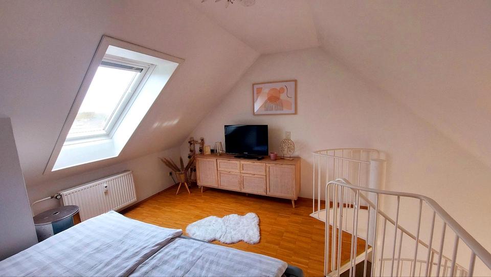 Dachgeschoßwohnung Ratingen Tiefenbroich - 3 Zimmer, 55 m&sup2;, 930&euro; | Angebot:26023005