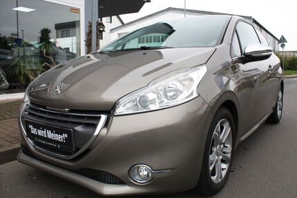 Peugeot 208 86.000 km 6.599 &euro; Kaarst 41564