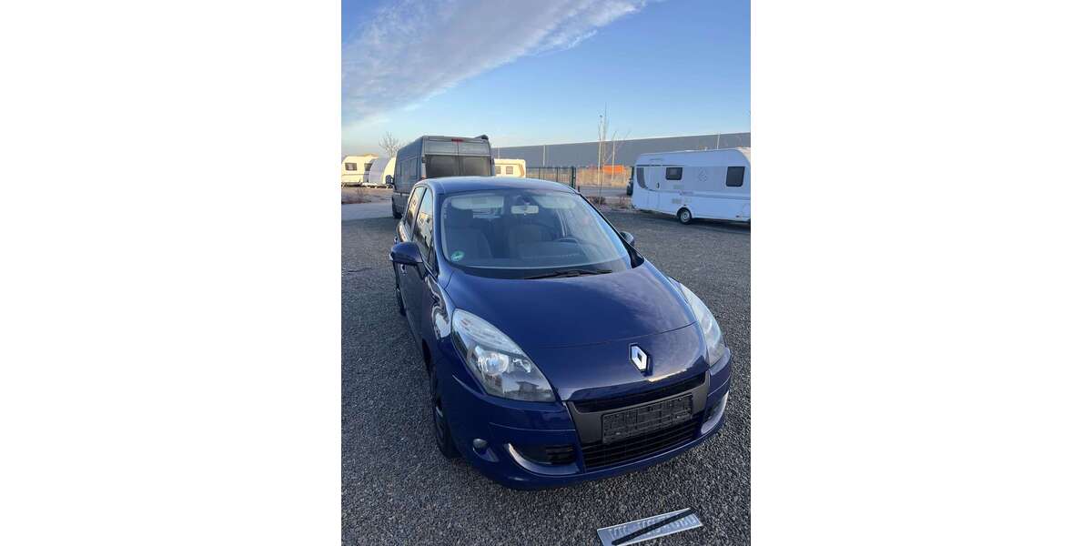 Renault Scenic 220.155 km 2.890 &euro; Krefeld 47803