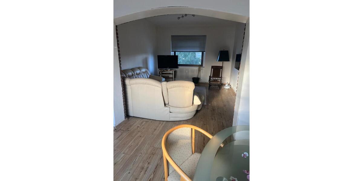 Etagenwohnung Krefeld Benrad - 2 Zimmer, 82 m&sup2;, 943&euro; | Angebot:25281768