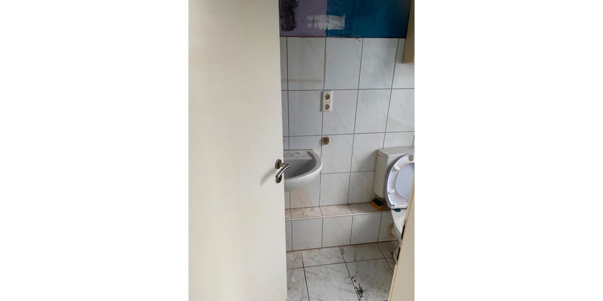 Mehrfamilienhaus, Wohnhaus Duisburg Duisburg-Mitte - 10 Zimmer, 155 m&sup2;, 400.000&euro; | Angebot:25934804