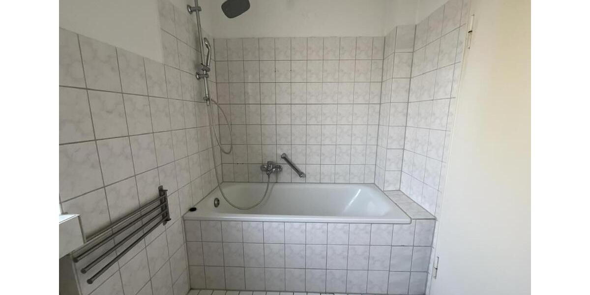 Etagenwohnung Krefeld Gartenstadt - 3 Zimmer, 90 m&sup2;, 849&euro; | Angebot:25906427