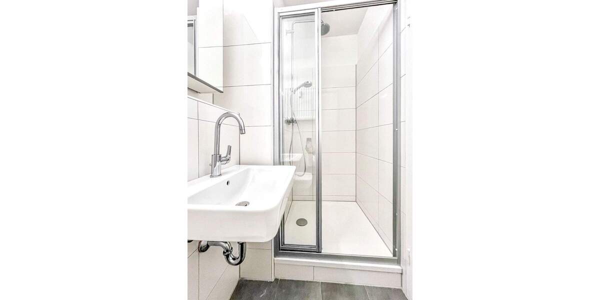 Etagenwohnung Düsseldorf Altstadt - 2 Zimmer, 39 m&sup2;, 995&euro; | Angebot:25738811