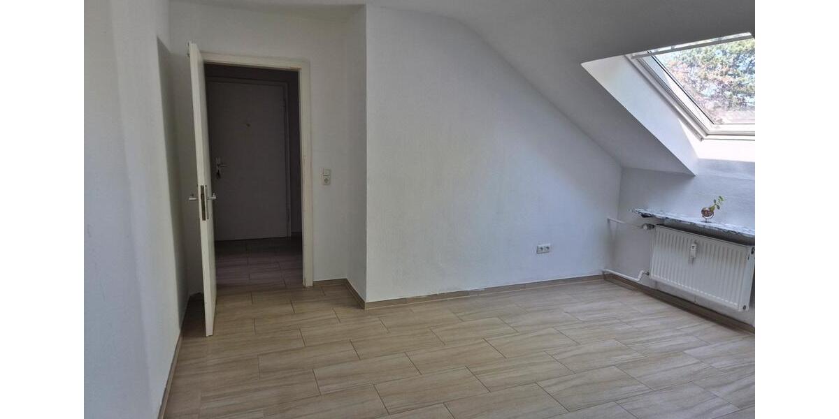 Dachgeschoßwohnung Duisburg Essenberg - 3 Zimmer, 68 m&sup2;, 760&euro; | Angebot:26702250