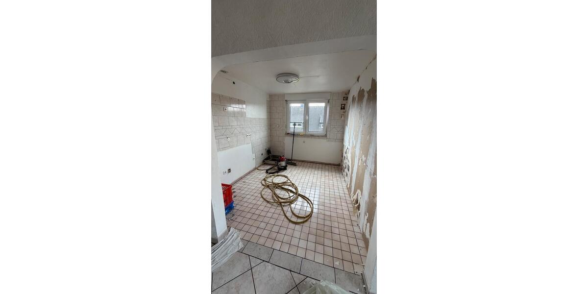 Dachgeschoßwohnung Oberhausen Schmachtendorf - 3.5 Zimmer, 95 m&sup2;, 1.200&euro; | Angebot:26603573