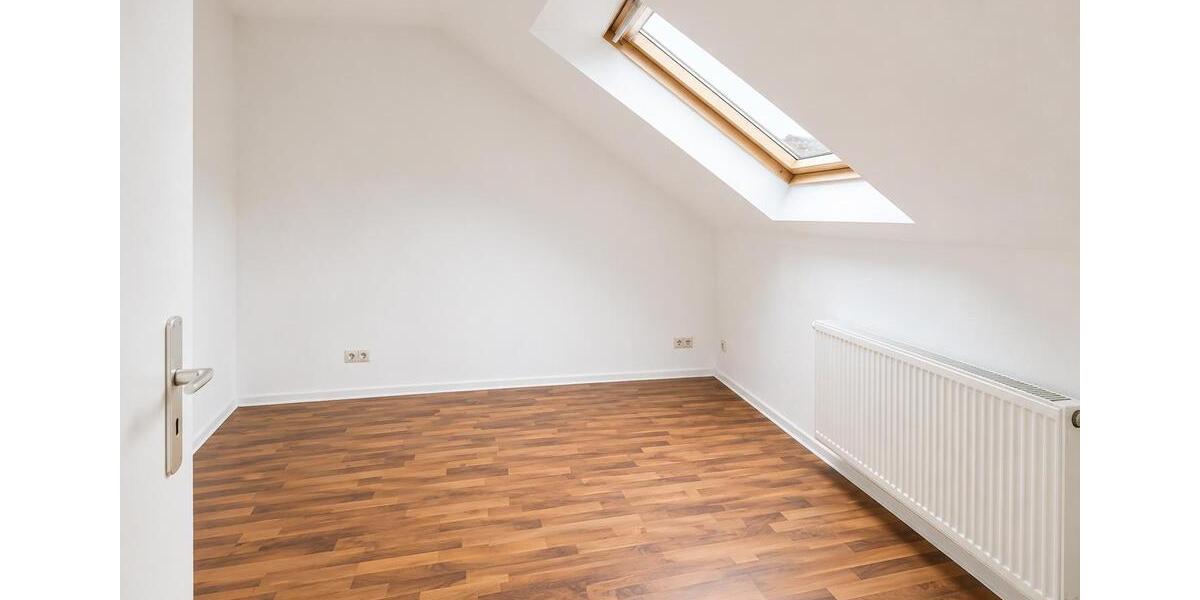 Dachgeschoßwohnung Krefeld Dießem - 3 Zimmer, 64 m&sup2;, 590&euro; | Angebot:26547036