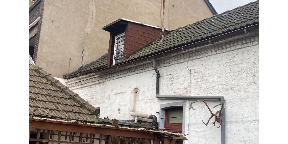 Einfamilienhaus Duisburg Hamborn - 6 Zimmer, 130 m&sup2;, 190.000&euro; | Angebot:27112093