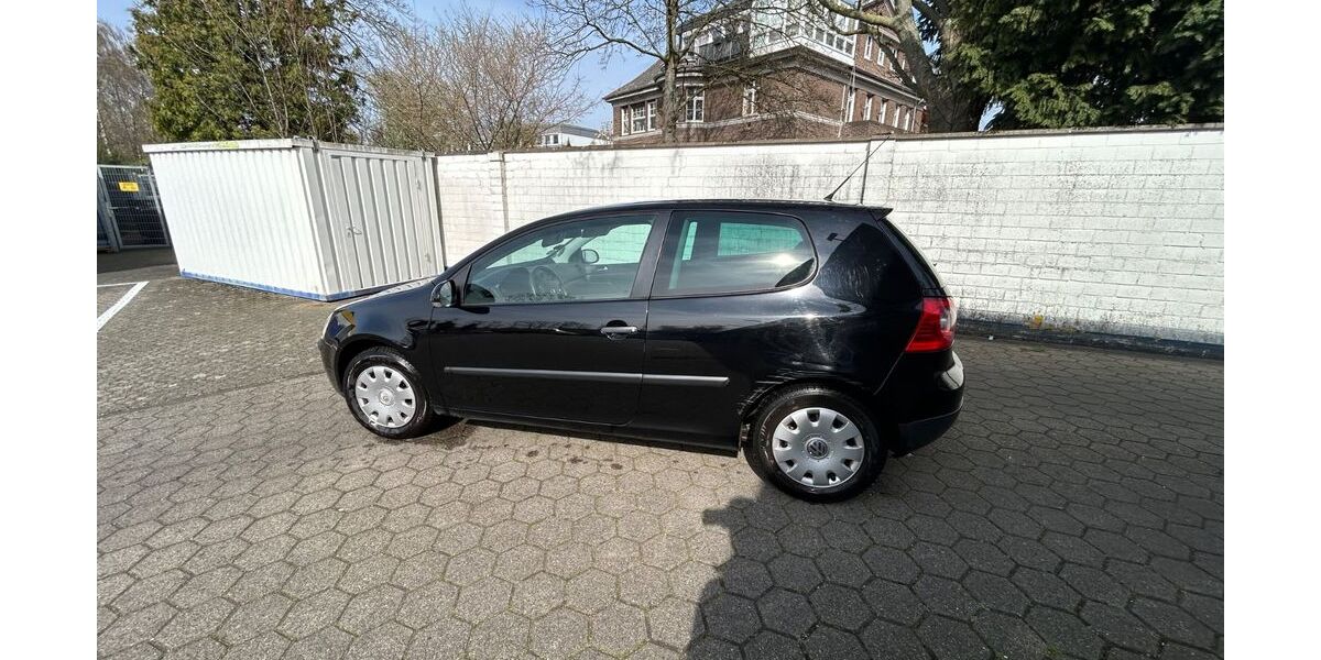 VW Golf 172.000 km 2.100 &euro; Düsseldorf 40593
