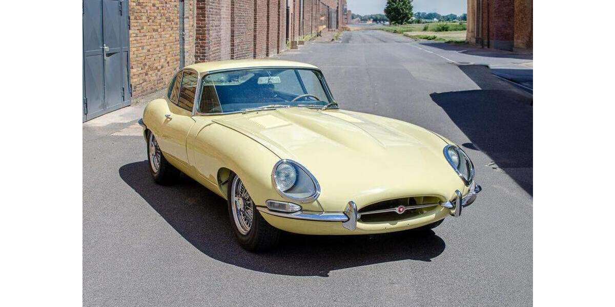Jaguar E-Type 29.445 km 137.900 &euro; Krefeld 47805