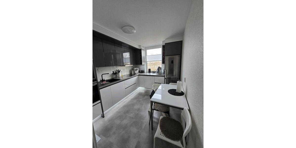 Etagenwohnung Ratingen Tiefenbroich - 3 Zimmer, 92 m&sup2;, 290.000&euro; | Angebot:26730625