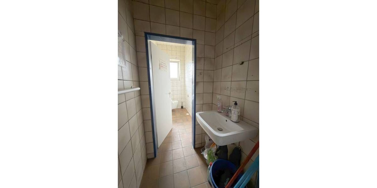 Gewerbeobjekt Oberhausen Lirich-Nord - 4 Zimmer, 995&euro; | Angebot:26572489