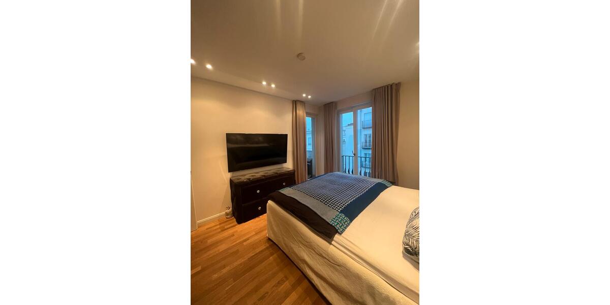 Etagenwohnung Düsseldorf Heerdt - 2 Zimmer, 65 m&sup2;, 620.000&euro; | Angebot:27096074