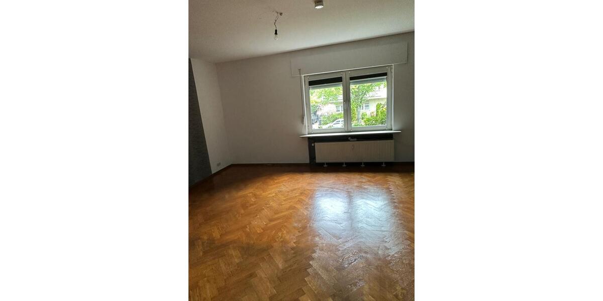 Einfamilienhaus Bottrop - 10 Zimmer, 210 m&sup2;, 676.000&euro; | Angebot:25944100