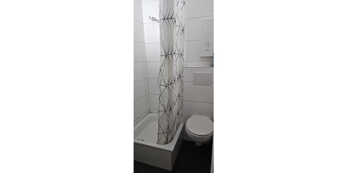 Erdgeschoßwohnung Krefeld - 2 Zimmer, 37 m&sup2;, 650&euro; | Angebot:26698756