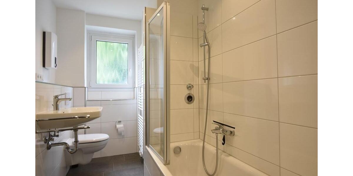 Etagenwohnung Düsseldorf Niederkassel - 2 Zimmer, 75 m&sup2;, 1.240&euro; | Angebot:22440568