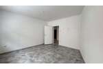 Helle 3,5-Zimmer-Wohnung mit Garage, Kellerraum und Dachboden-Stauraum - Erdgeschoßwohnung Essen Stadtbezirk III | Angebot:26691538