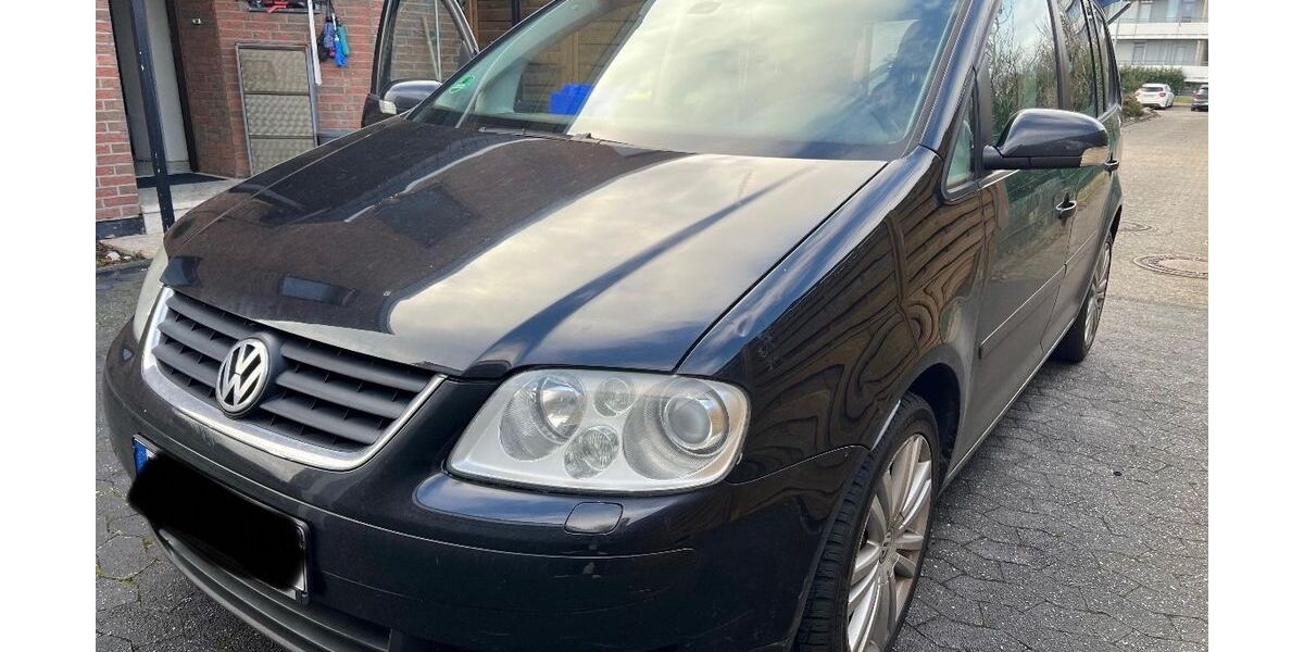VW Touran 260.000 km 3.100 &euro; Krefeld 47829