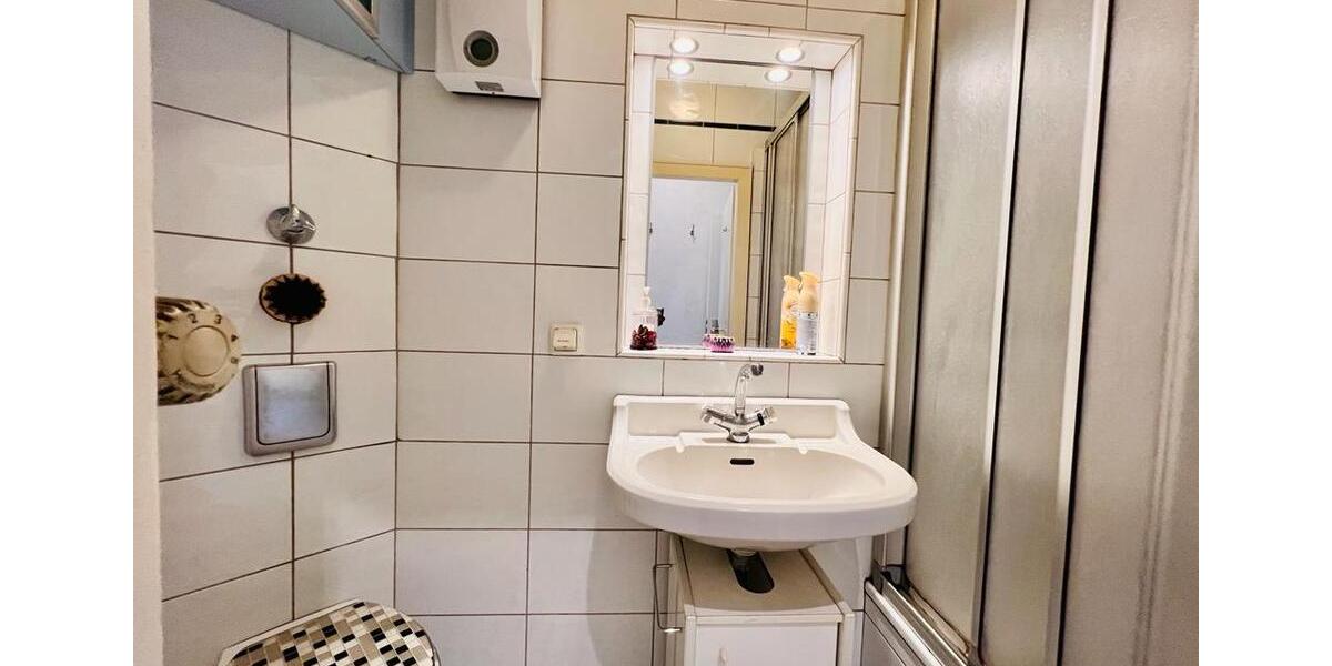 Einfamilienhaus Düsseldorf Stadtbezirk 3 - 1 Zimmer, 30 m&sup2;, 800&euro; | Angebot:26481029