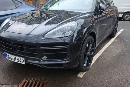 Porsche Cayenne 146.000 km 51.900 &euro; DÜSSELDORF 40210