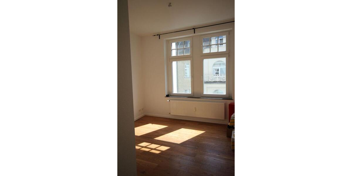 Schöne helle Altbauwohnung - 2- Düsseldorf Stadtbezirk 7 | Angebot:26744840