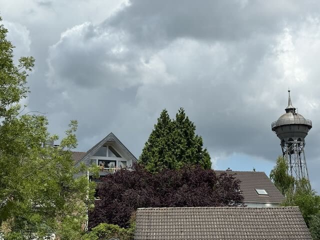 Provisionsfrei* Lage, Lage, Lage: möblierte 2-Z.-Wohnung mit Loggia & Weitblick in Meerbusch - 2- Meerbusch Lank-Latum | Angebot:27287410