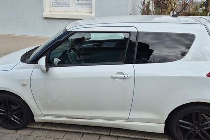 Suzuki Swift 88.000 km 8.500 &euro; Essen 45134