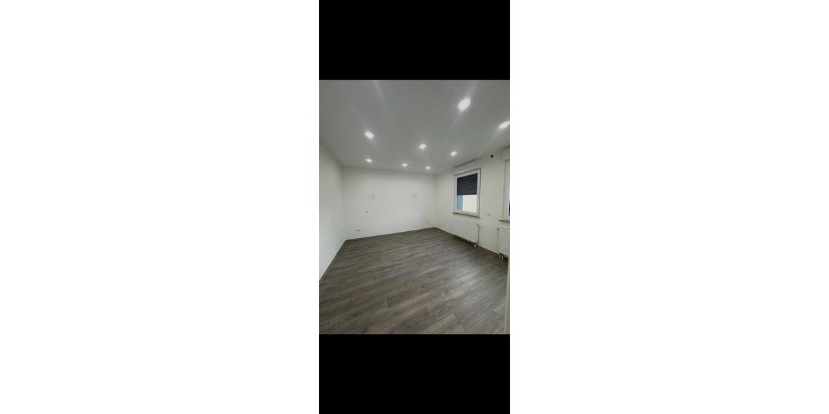 Einfamilienhaus Duisburg Rheinhausen - 5 Zimmer, 180 m&sup2;, 1.350&euro; | Angebot:25138140