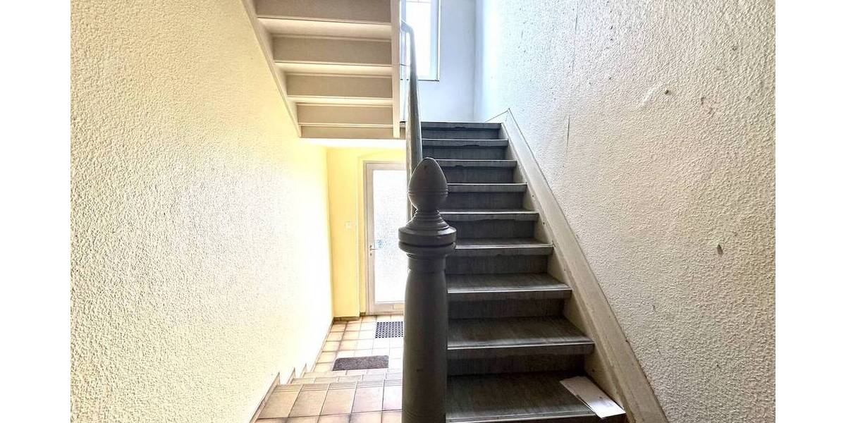 Mehrfamilienhaus, Wohnhaus Neuss Norf - 6 Zimmer, 156 m&sup2;, 398.000&euro; | Angebot:26641441