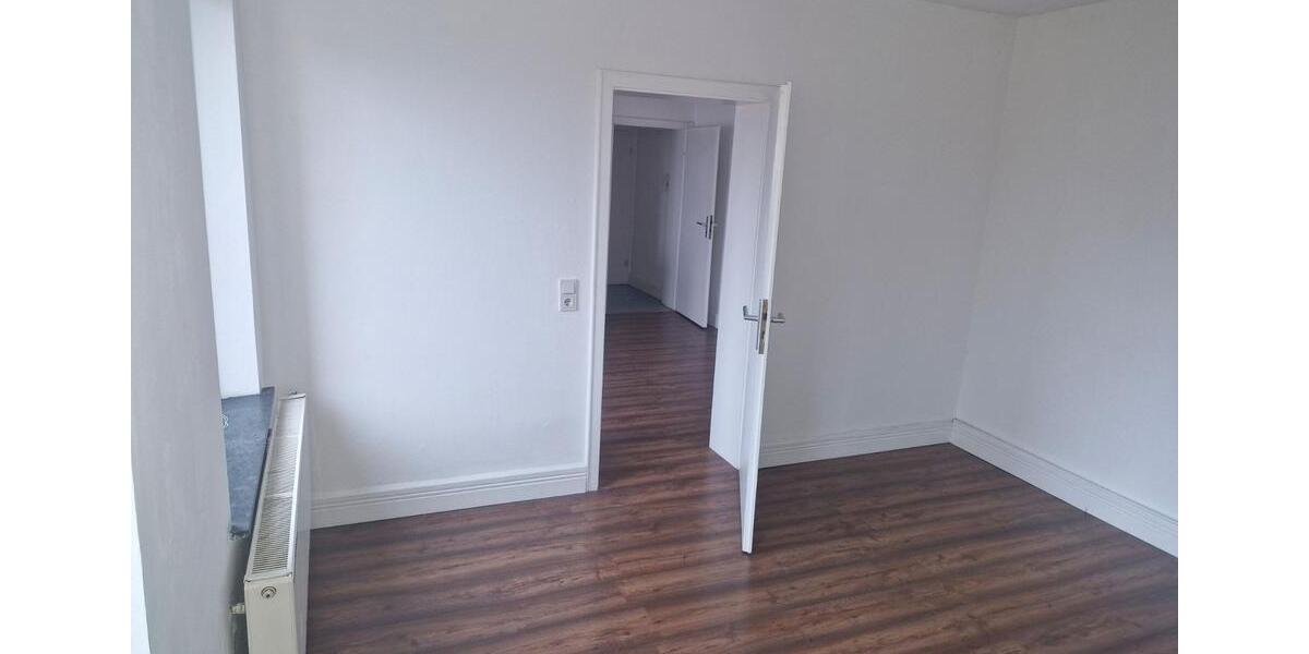 Etagenwohnung Krefeld - 2 Zimmer, 35 m&sup2;, 420&euro; | Angebot:25948940