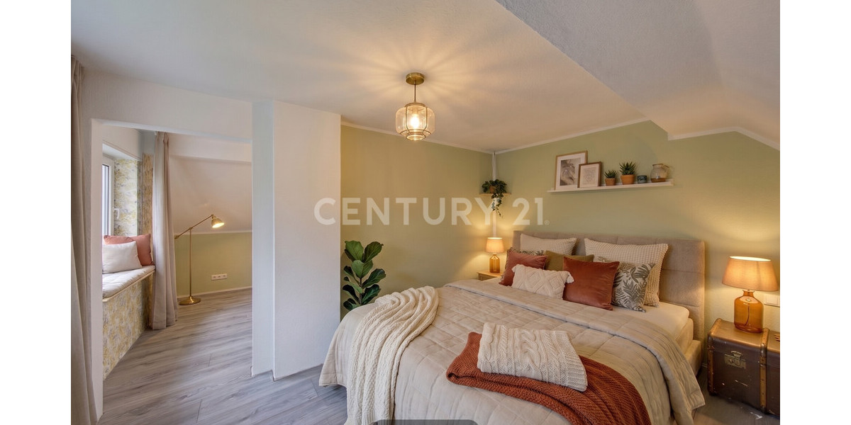 Traumhaus für Paare: Moderne Räume, freistehende Badewanne & viel Potenzial im Grünen - Einfamilienhaus Essen Stadtbezirk IV | Angebot:27248509