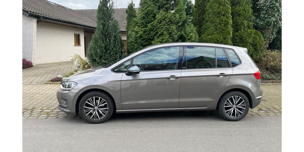 VW Golf Sportsvan 109.000 km 11.400 &euro; Gladbeck 45966