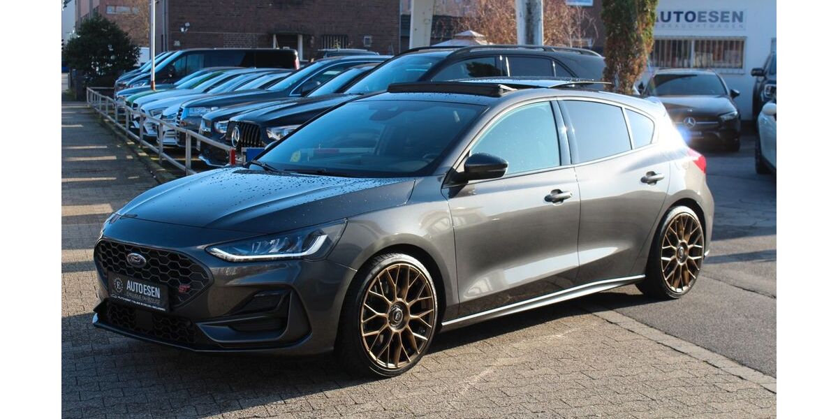 Ford Focus 39.800 km 29.800 &euro; Neuss 41468