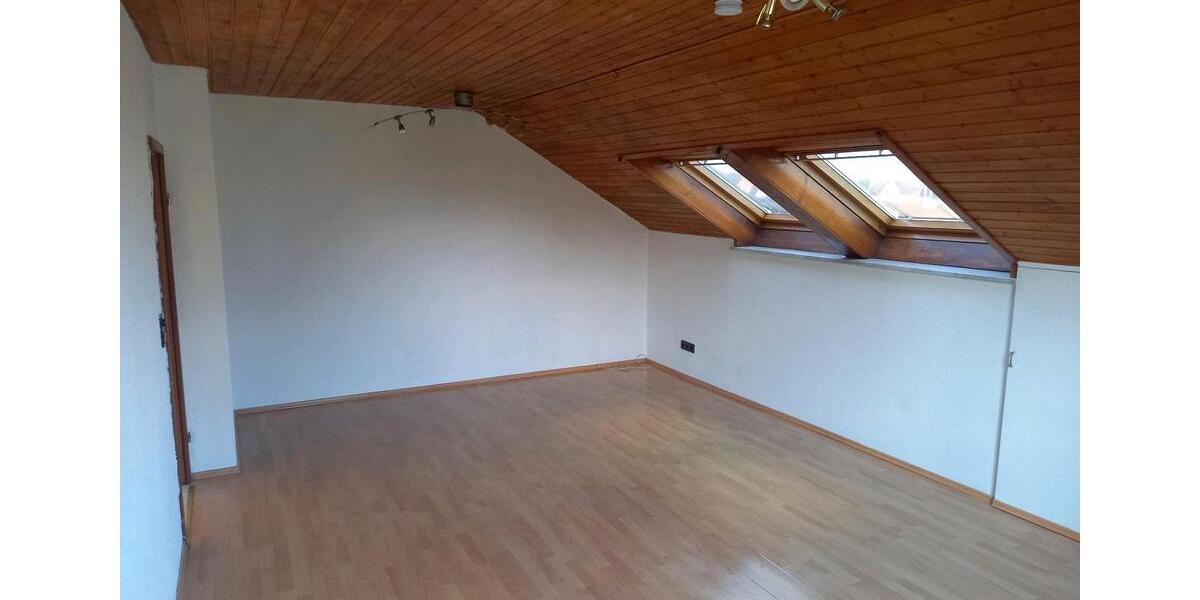 Dachgeschoßwohnung Moers Schwafheim - 2 Zimmer, 62 m&sup2;, 515&euro; | Angebot:26613524