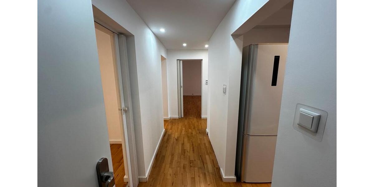 Erdgeschoßwohnung Krefeld - 3 Zimmer, 77 m&sup2;, 1.031&euro; | Angebot:26045505