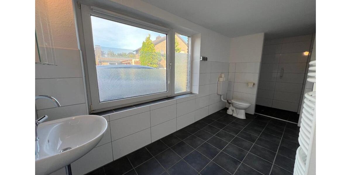 Mehrfamilienhaus, Wohnhaus Geldern - 12 Zimmer, 292 m&sup2;, 3.000&euro; | Angebot:25417361