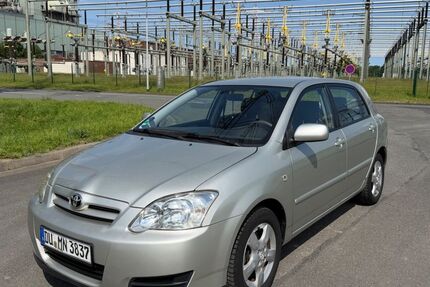 Toyota Corolla 216.000 km 2.500 &euro; Duisburg 47178