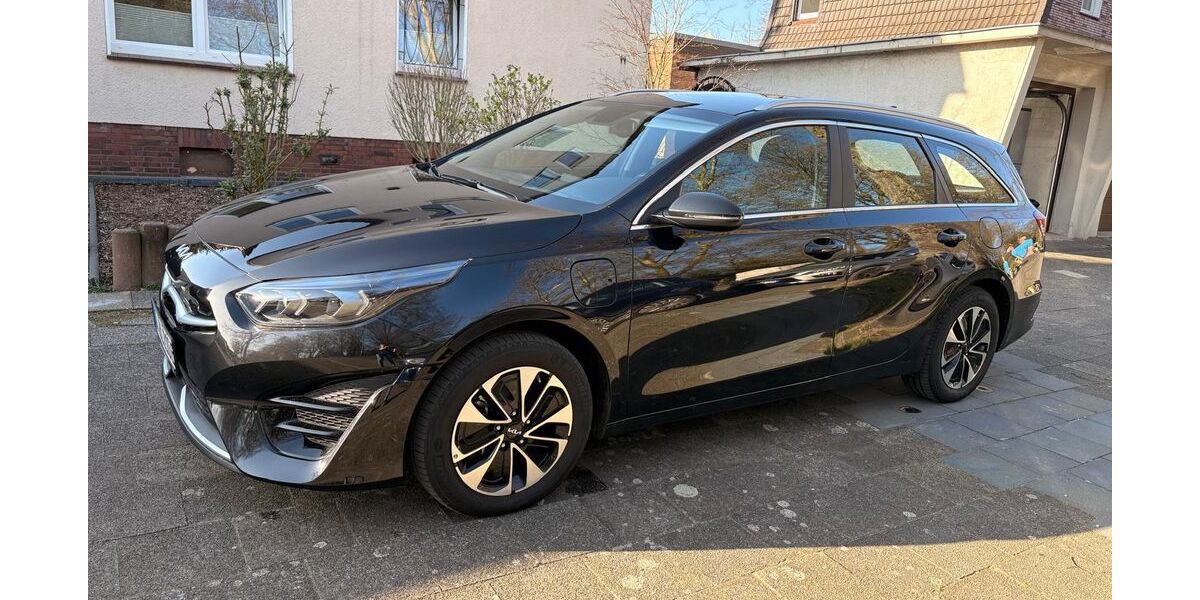 Kia ceed Sportswagon 35.500 km 18.500 &euro; duisburg 47228