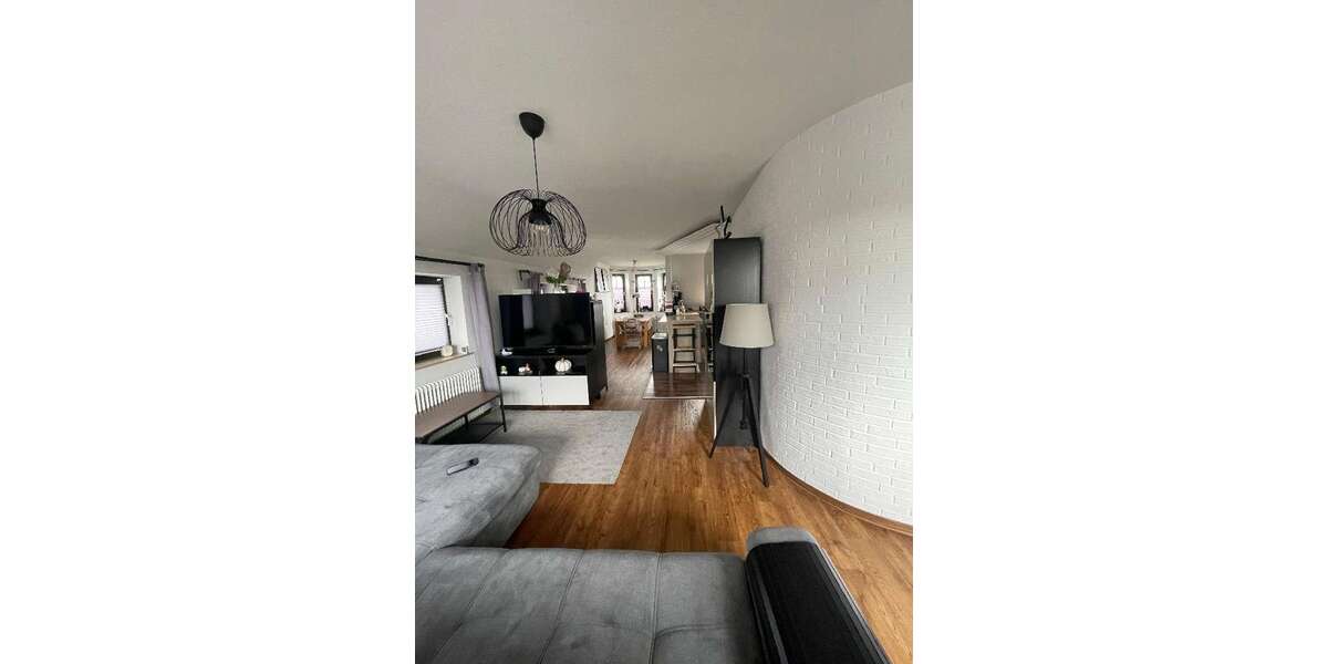 Etagenwohnung Krefeld - 3 Zimmer, 83 m&sup2;, 199.000&euro; | Angebot:23669903