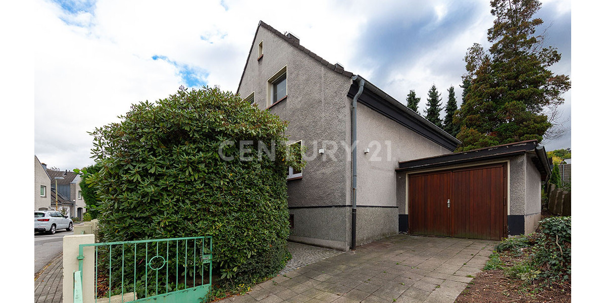 Traumhaus für Paare: Moderne Räume, freistehende Badewanne & viel Potenzial im Grünen - Einfamilienhaus Essen Stadtbezirk IV | Angebot:27248509