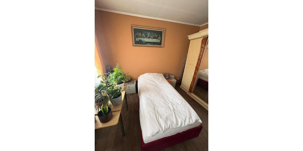 Etagenwohnung Krefeld Cracau - 2 Zimmer, 42 m&sup2;, 410&euro; | Angebot:26477989